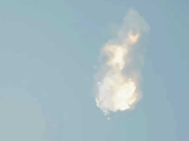 SpaceX:n Starship-raketti räjähti 29 kilometrin korkeudessa pudottuaan ensin 10 kilometriä alemmas lennon lakipisteestä.