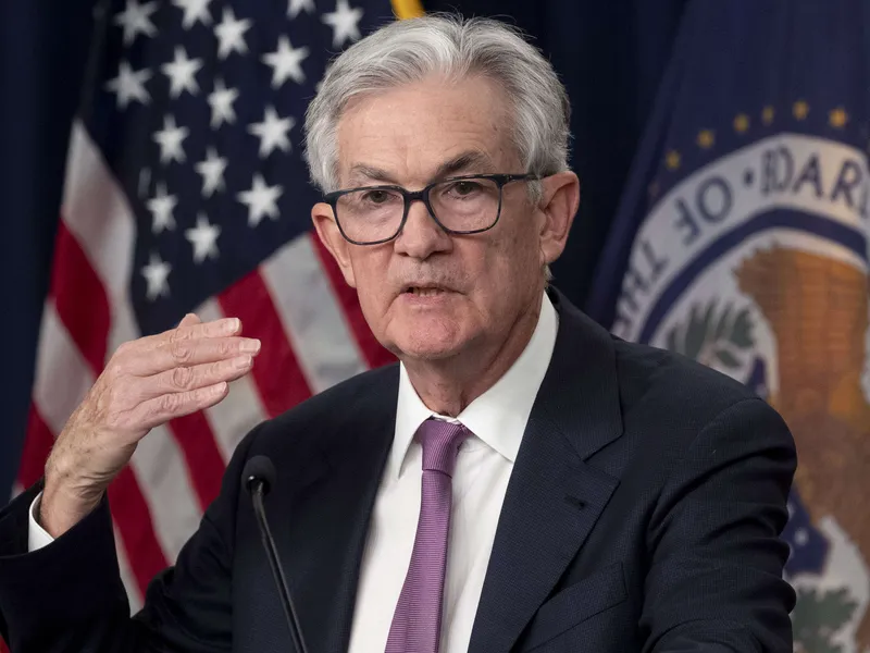 Jerome Powellin johtama Yhdysvaltain keskuspankki aloitti koronnostot jo viime vuoden maaliskuussa.