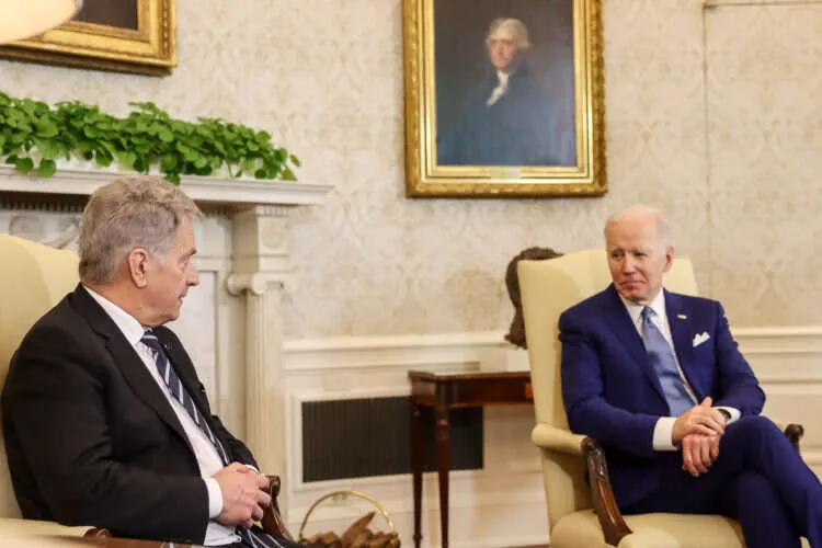 Sauli Niinistö tapasi Joe Bidenin perjantaina Valkoisessa talossa.