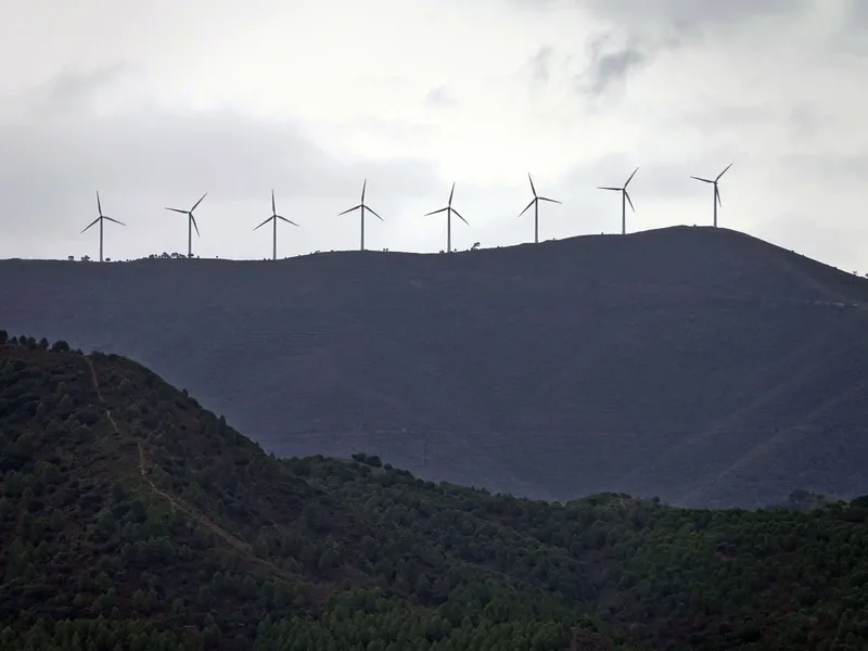 Espanja on viime aikoina kasvattanut aurinko- ja tuulivoiman tuotantokapasiteettiaan.