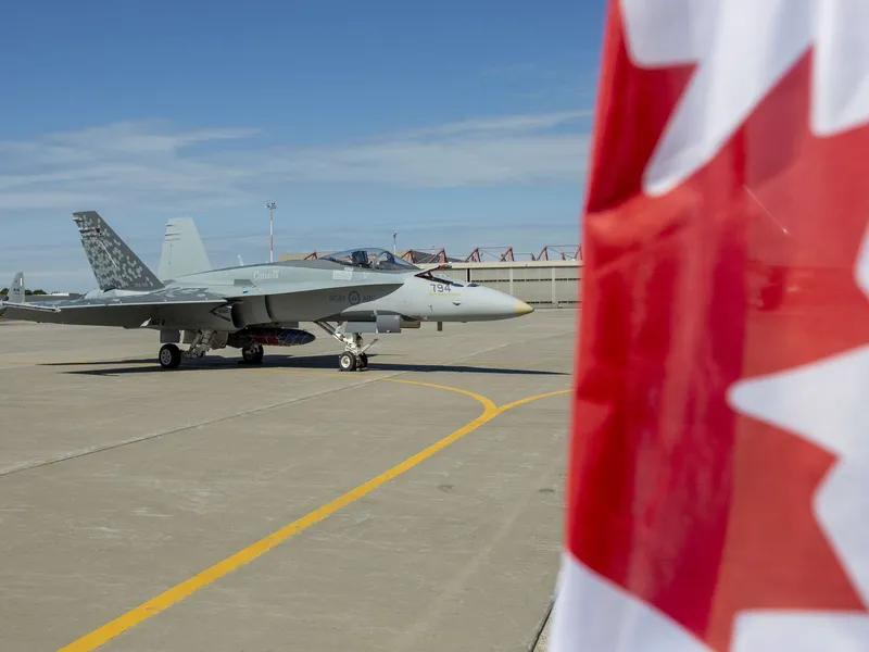 Kanadan ilmavoimien CF-188 Trentonin lentotukikohdassa Ontariossa joulukuussa 2022.