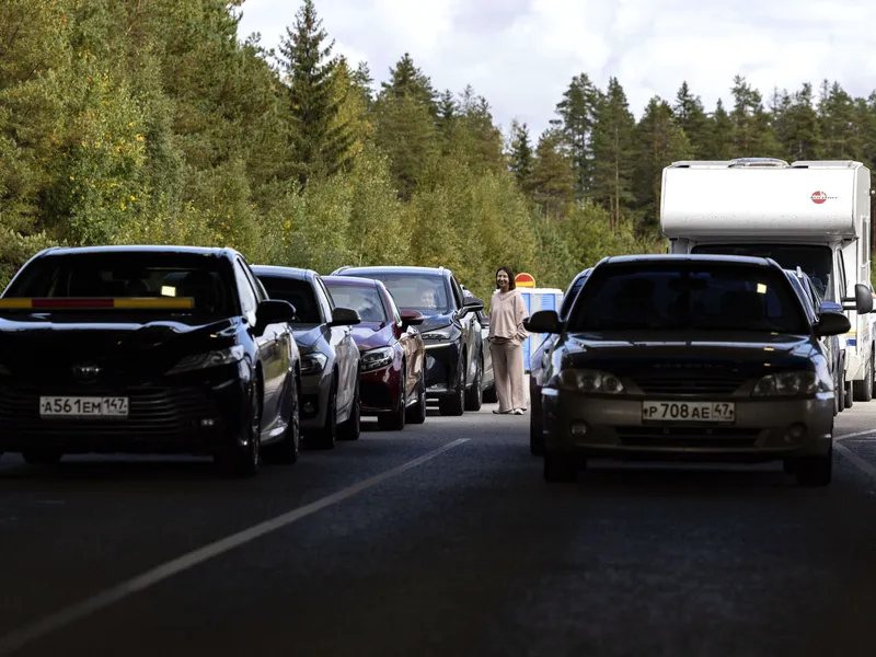 Liikenne jonoutui myös Suomen itärajalla Venäjän kerrottua liikekannallepanosta.