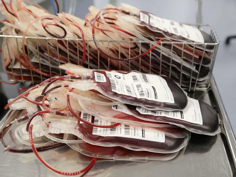 Suomessa luovutetaan 700–800 puolen litran pussillista verta päivässä. Ne jatkojalostetaan verivalmisteiksi Vantaan Vehkalassa.