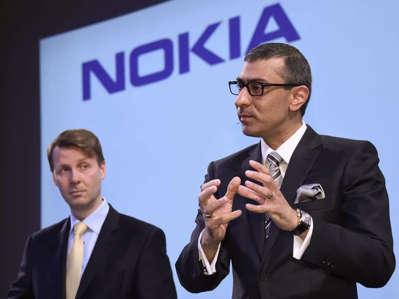 Vuonna 2015 Nokian hallituksen tuolloinen puheenjohtaja Risto Siilasmaa ja toimitusjohtaja Rajeev Suri kertoivat Nokian ostavan Alcatel-Lucentin.