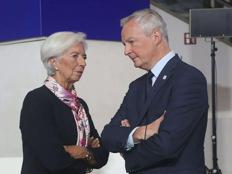 EKP:n tuorein koronnosto puhutti euroryhmän kokouksessa. Kuvassa EKP:ta arvostellut Ranskan valtiovarainministeri Bruno Le Maire ja EKP:n pääjohtaja Christine Lagarde.