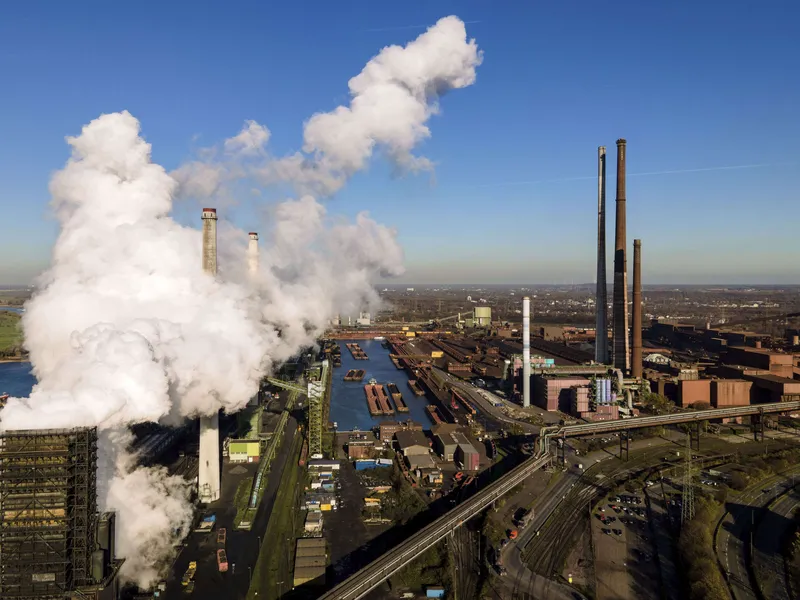 Energianhinta on iskenyt lujaa myös teräsjätti Thyssenkruppiin. Sen yksi tehdas sijaitsee Duisburgissa.