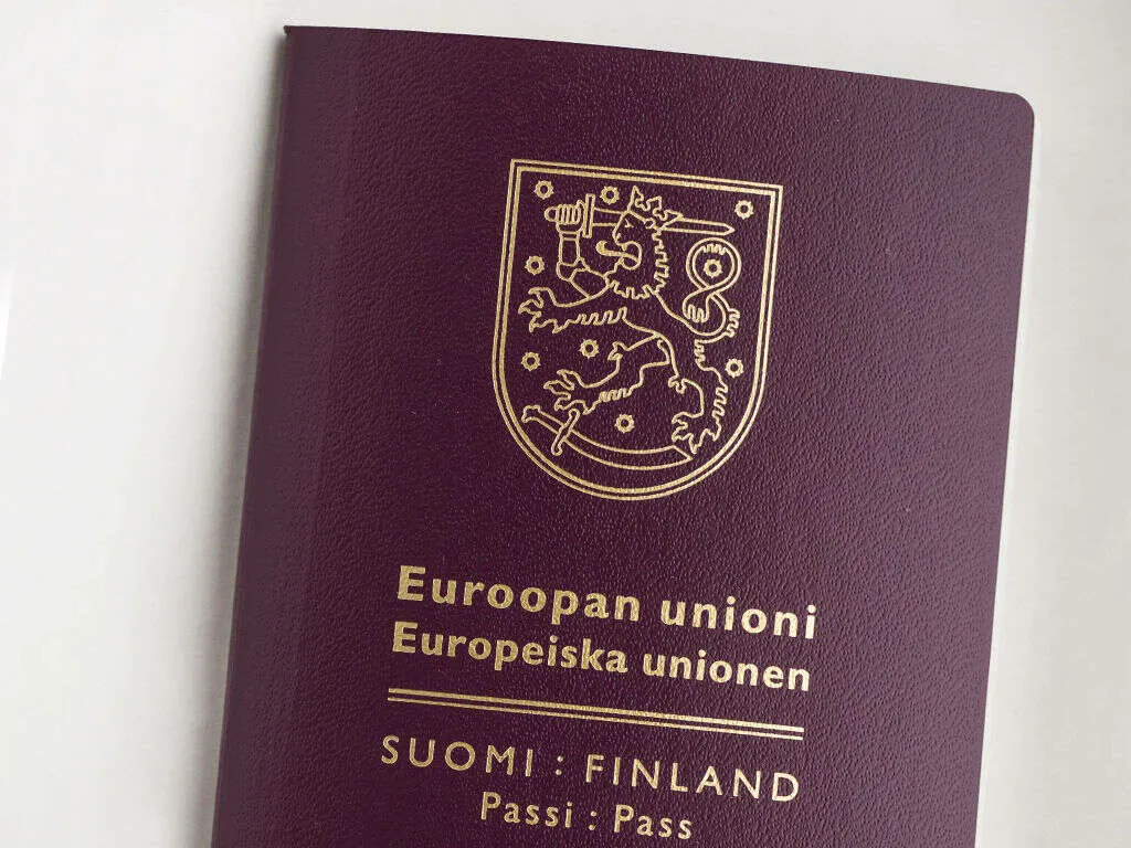 T&T: Suomen passi vilisee virheitä ja ne on tehty tahallaan: 