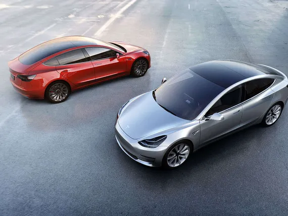 Tesla Model 3:n laatu on hirvittävän huono