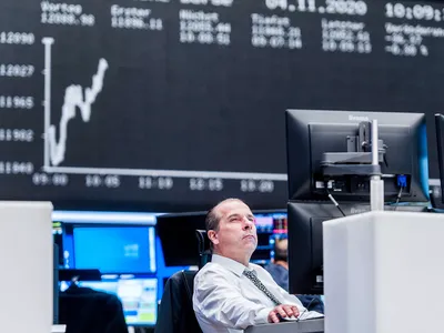 STOCK EXCHANGES: European stocks open up – Energy companies fall as market speculates on US oil reserves