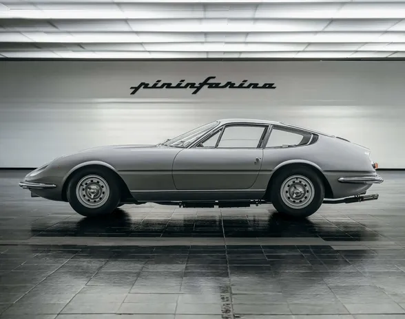 Pininfarinan piirtämän Daytonan muotoihin on uutettu ripaus Jaguaria.