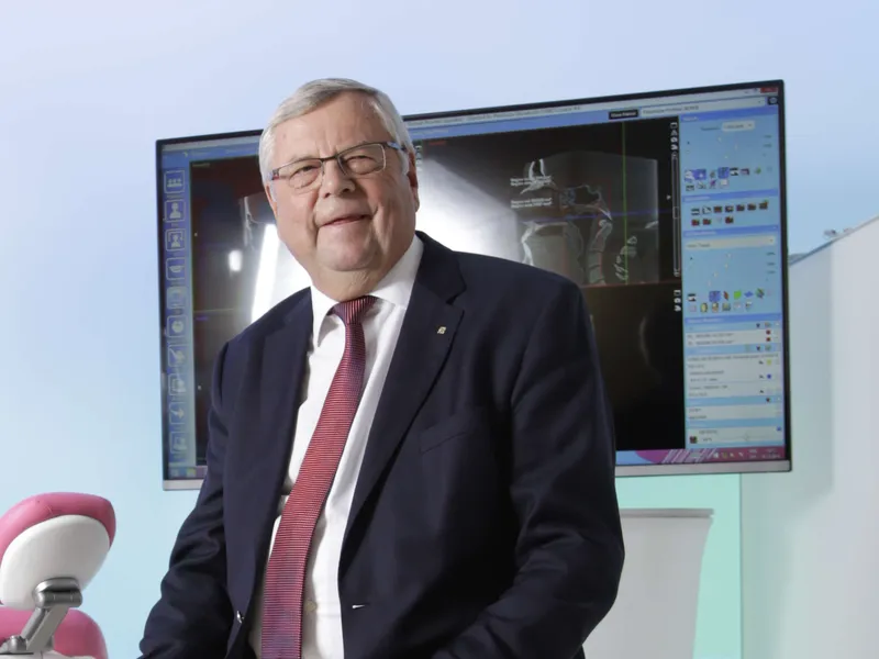 Heikki Kyöstilä toimii 74-vuotiaana edelleen perustamansa Planmecan toimitusjohtajana ja hallituksen puheenjohtajana. Hän on noussut myös maailman rikkaimpien ihmisten listalle.