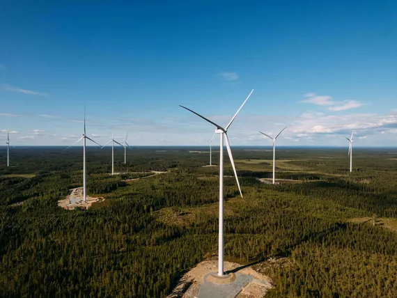 Suomen suurin tuulivoimapuisto on käynnistynyt – Sähköä riittäisi Suomen  jokaisen yksiön tarpeisiin | Kauppalehti