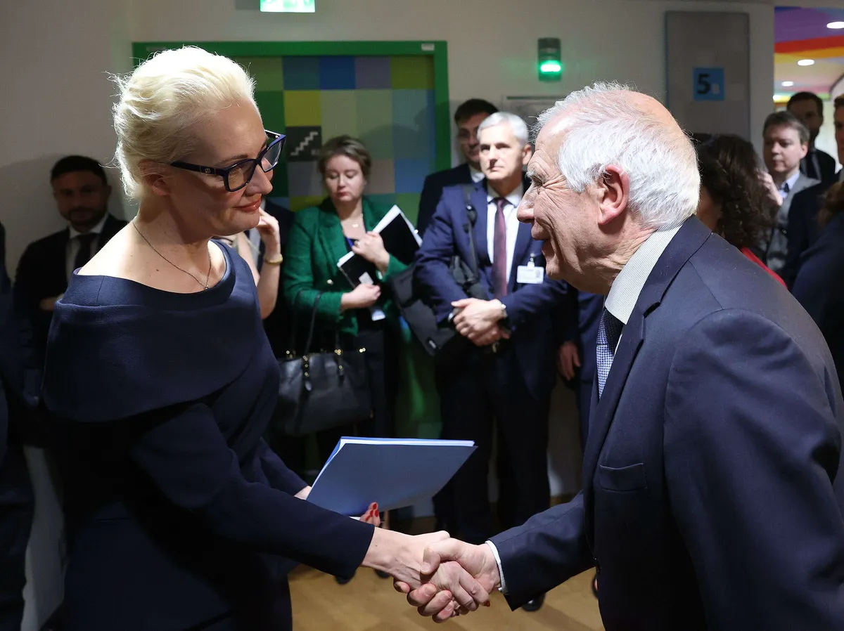 EU Foreign Ministers Convene with Yulia Navalnaya in “Emotional and Impactful Meeting”
