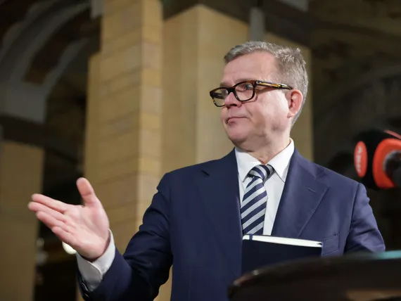 ”Jostain säästöjä on saatava” - Näin Petteri Orpo vastasi rajuun ryöpytykseen Ylellä
