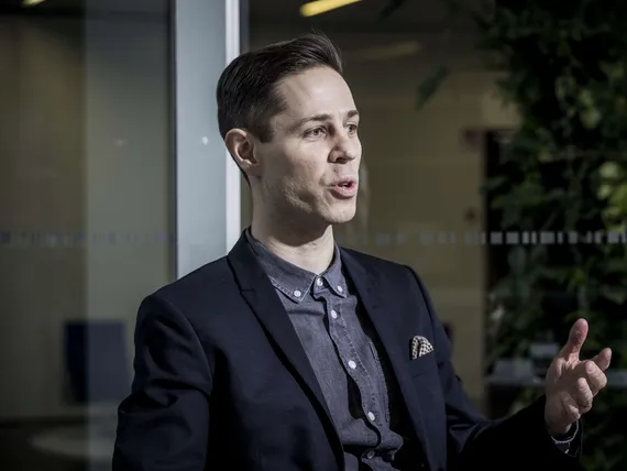Hirmuiset 100 % tullit puolijohteille – Näin ne vaikuttavat Suomeen