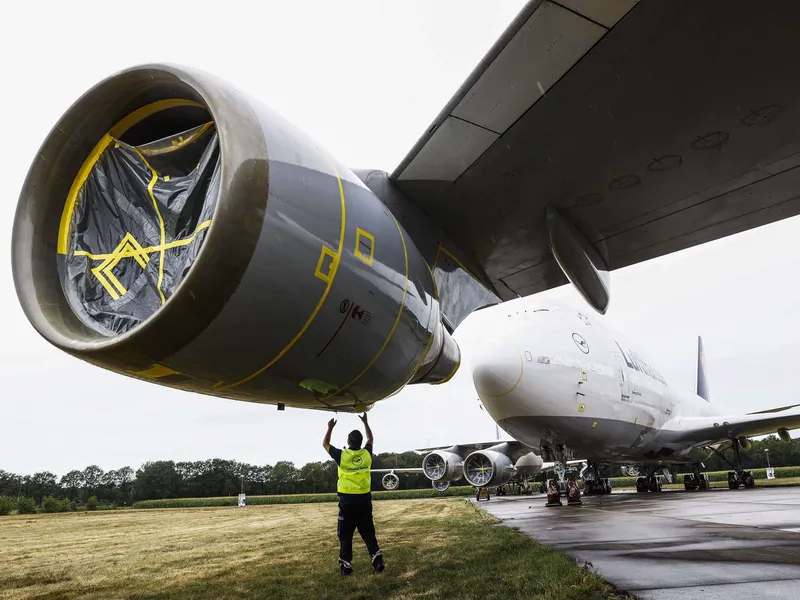 Suomalaisen Finno Exergyn mukaan sen polttokammioteknologian avulla yhden Boeing 747 -lentokoneen polttoaineen kulutus vähenisi 9 miljoonaa litraa vuodessa ja toisi 3,9 miljoonan euron säästöt.