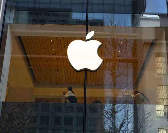 Applen tärkeimmän tuotteen iPhonen myynti jäi loppuvuonna odotetusta.