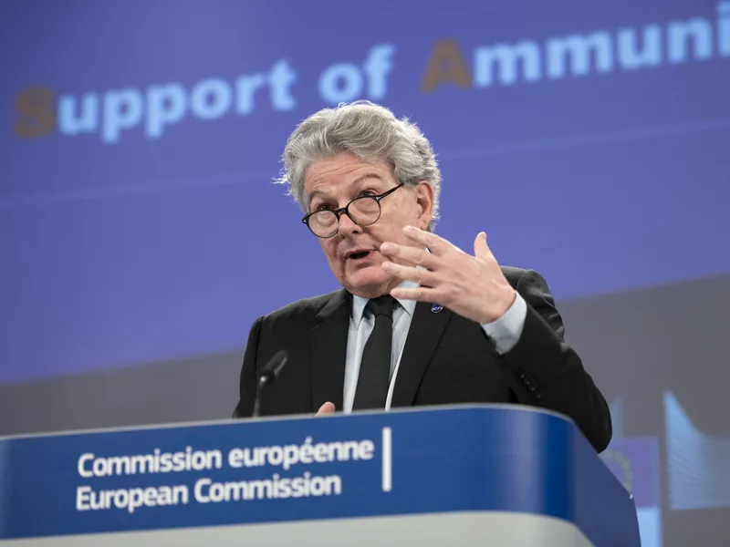 EU:n sisämarkkinakomissaari Thierry Breton on kiertänyt viime viikot tapaamassa eurooppalaista aseteollisuutta.