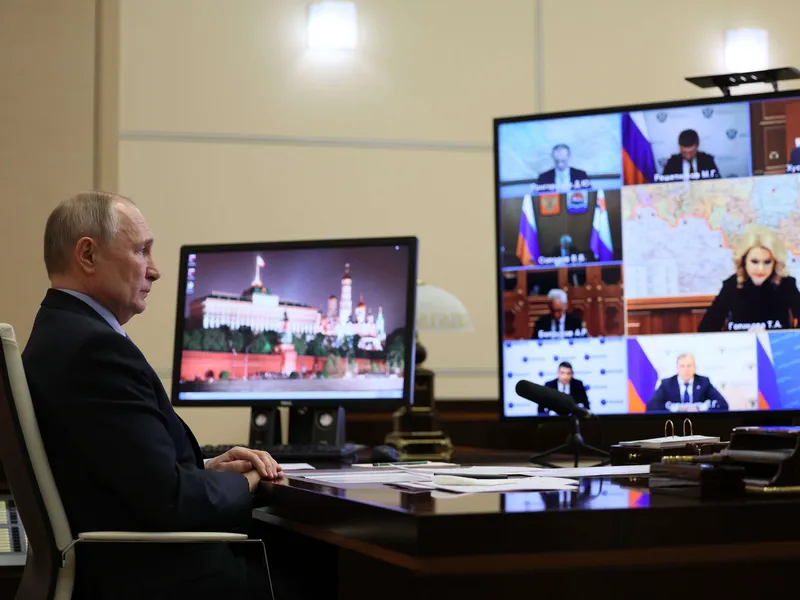 Presidentti Vladimir Putin käski viranomaisia tehostamaan asepalvelukseen kutsumisen prosessia viimesyksyisen osittaisen liikekannallepanon jälkeen. Toimenpide voi enteillä uusia liikekannallepanoja.