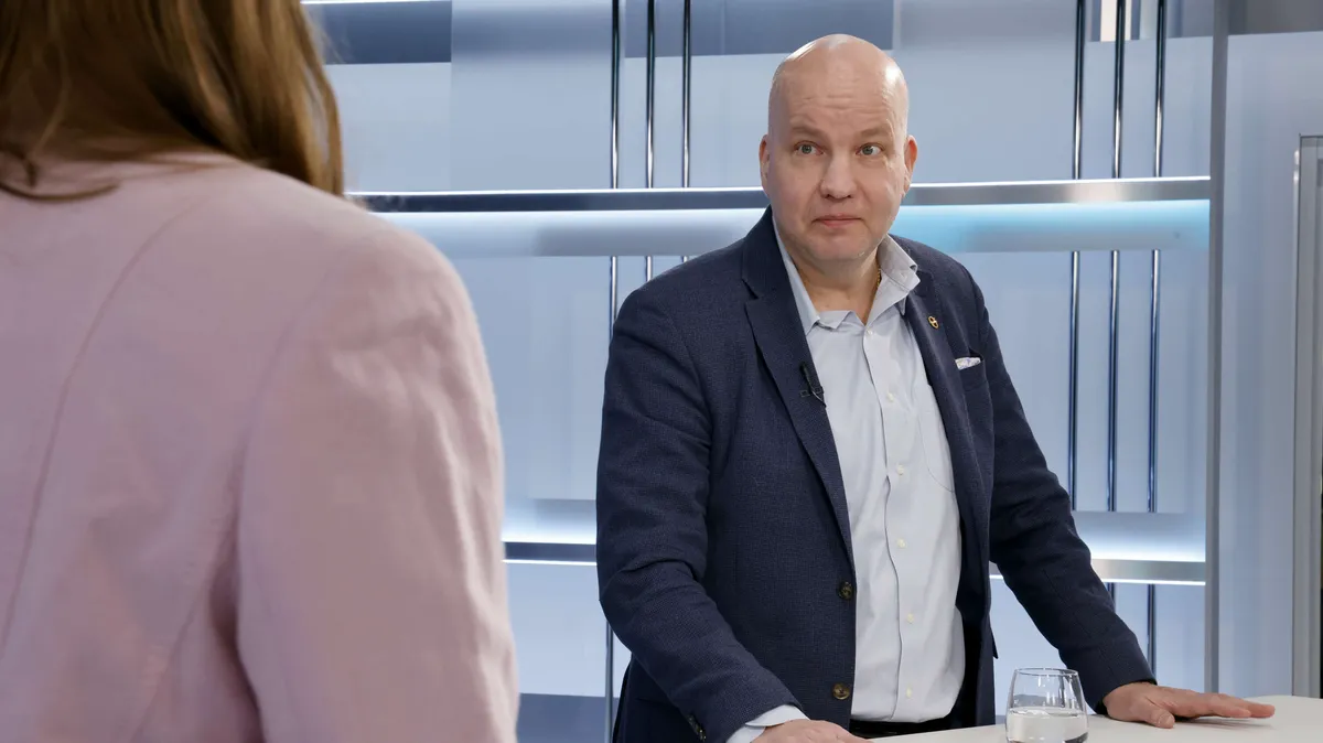 Kim Väisänen paljastaa, kuinka toimii pörssiheilunnassa – ”Kaikkein paras vinkki”