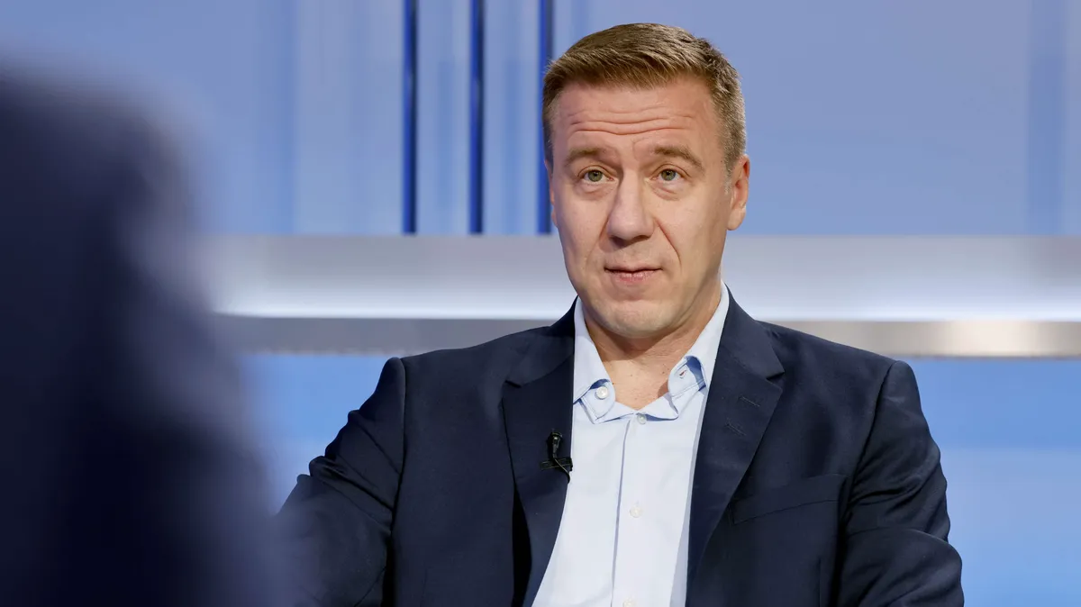 Kova arvio sähköautojen myynnin kasvusta