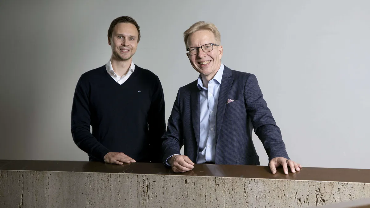 ”Visman liike­vaihdon tuplaaminen on ihan ­mahdollista”, sanoo Visman Juha Mäntylä (oikealla). Yritys­ostopäällikkö Anssi Puolakka ­etsii ja tutkii potentiaalisia  ostokohteita.
