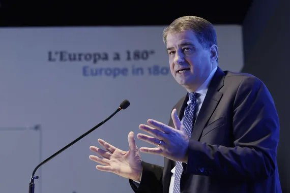 EU-komissaari Raffaele Fitto patistaa Donald Trumpia vuoropuheluun.