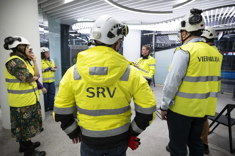 SRV hallitsee pilvenpiirtäjien rakentamisen varsin rajallista markkinaa Suomessa. Kuva SRV:n työmaalta Kalasataman Horisontti-tornitalosta.