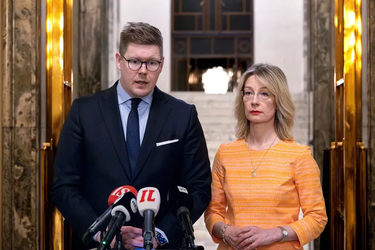 96c689ef-59fc-5b60-b3d7-7e5f0fa05129