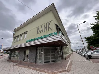 Ålandsbanken kertoi maanantaina siirtävänsä asuntorahastonsa lunastusten maksuajankohtaa.