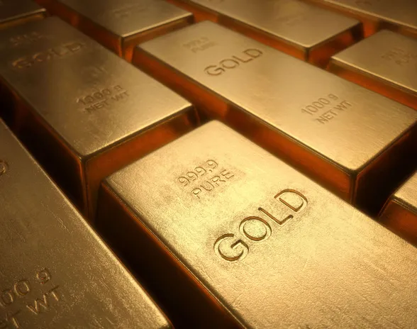Sijoittajat hakevat nyt suojaa kullasta dollarin hinnan sulaessa.