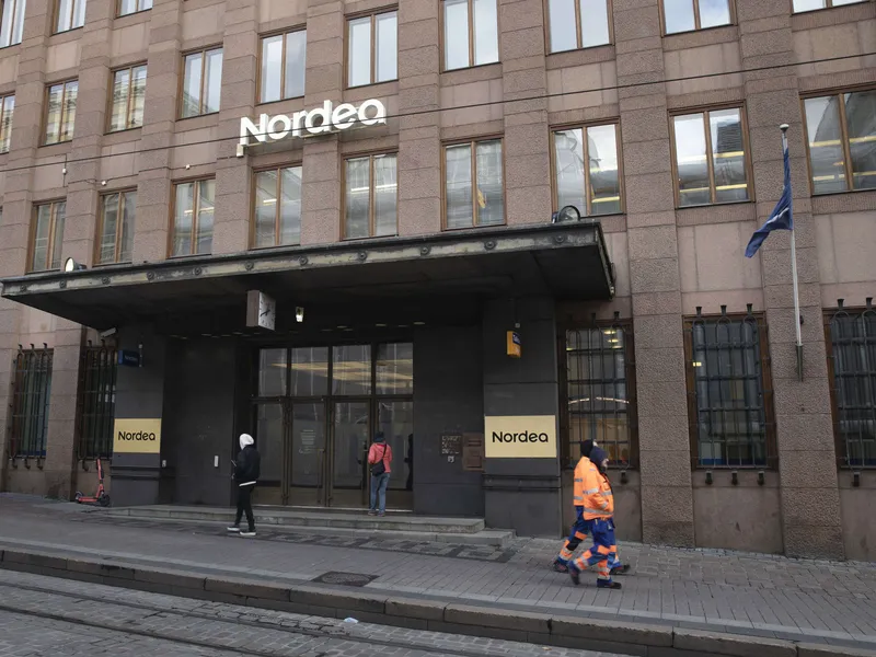 Nordea on yksi Cevianin salkkuyhtiöistä ja suomalaispartneri Niko Pakalén vaikuttaa sen nimitystoimikunnassa.