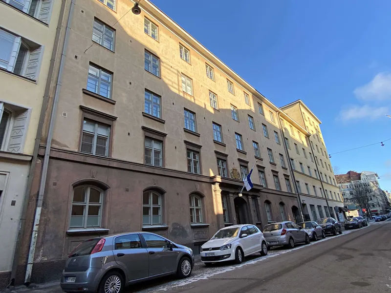 Yksi ulosmitatuista asunnoista sijaitsee Helsingin keskustan tuntumassa Eerikinkadulla.
