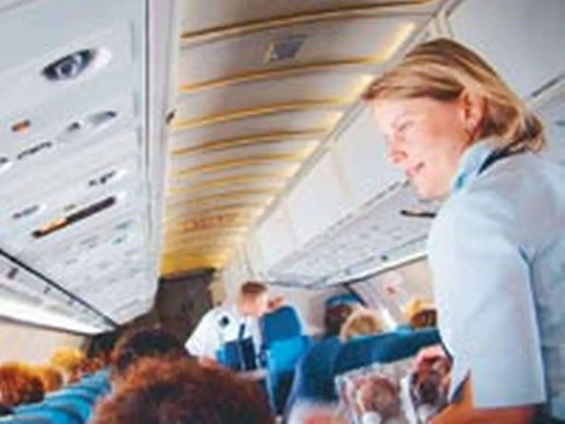Finnairin lentoemännät ja stuertit taipuivat palkanalennuksiin |  Tekniikka&Talous
