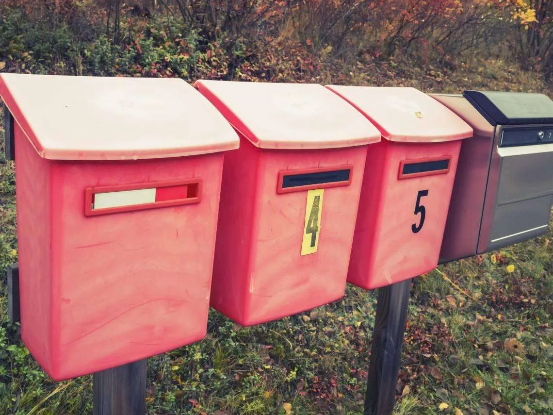 Influential Manifest rim Posti paljasti kuukauden matkaa tehneen postipaketin sisällön –  "huipputason" tekniikka syynä | Tivi