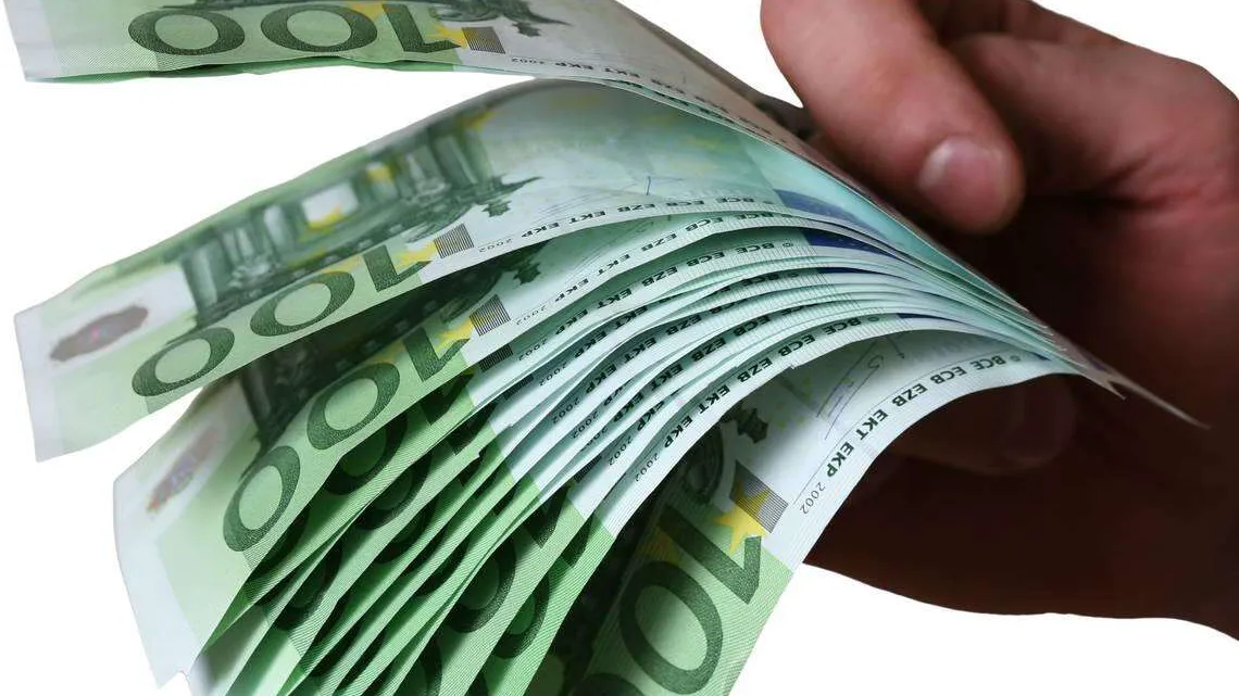 Raha ja omaisuus pesivät rakkauden suomalaisten unelmatutkimuksessa ...