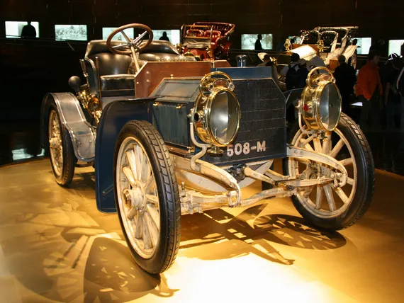 Mikä oli Suomen ensimmäinen auto: Mercedes vai Benz? | Tekniikka&Talous