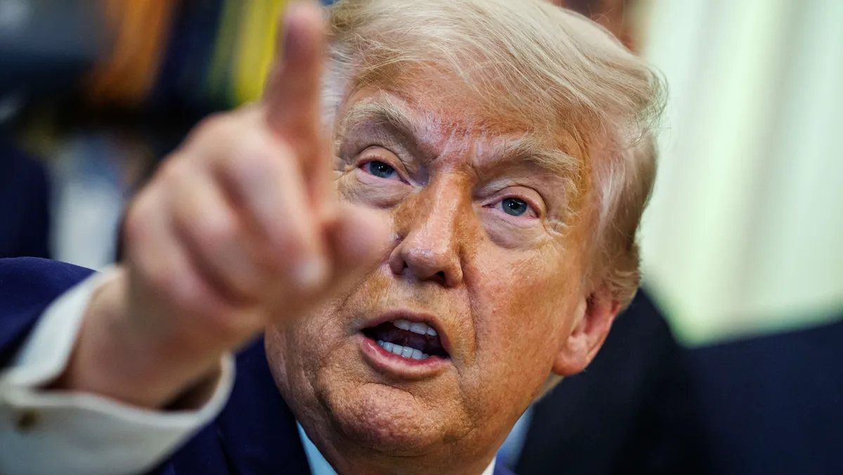 Trump: USA valtaa Iranin öljynviennin keskuksen