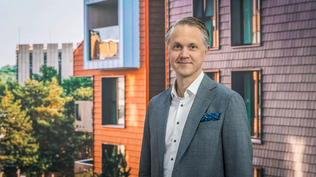 Suomen suurimman rakentajan osake vajosi selvään laskuun – Toimitusjohtaja kertoo, miksi tulos kääntyy pian