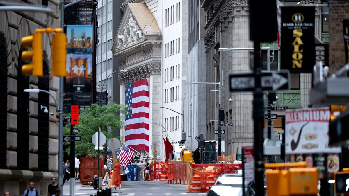 S&P 500 rikkoi historiallisen rajan