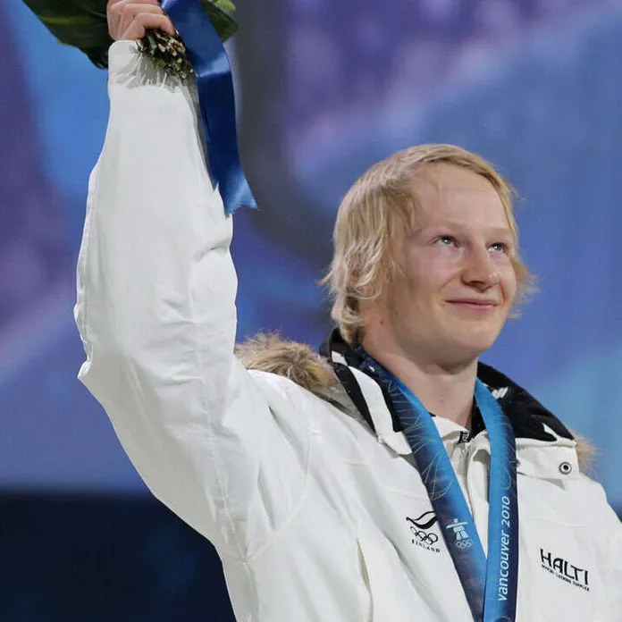 Vancouverin sankari Peetu Piiroinen metsästää toista olympiamitaliaan |  Uusi Suomi