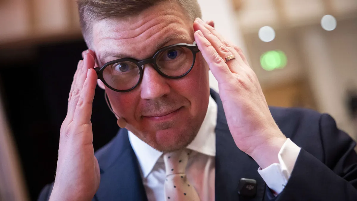 Ministeri vastaa kovaan kritiikkiin: 