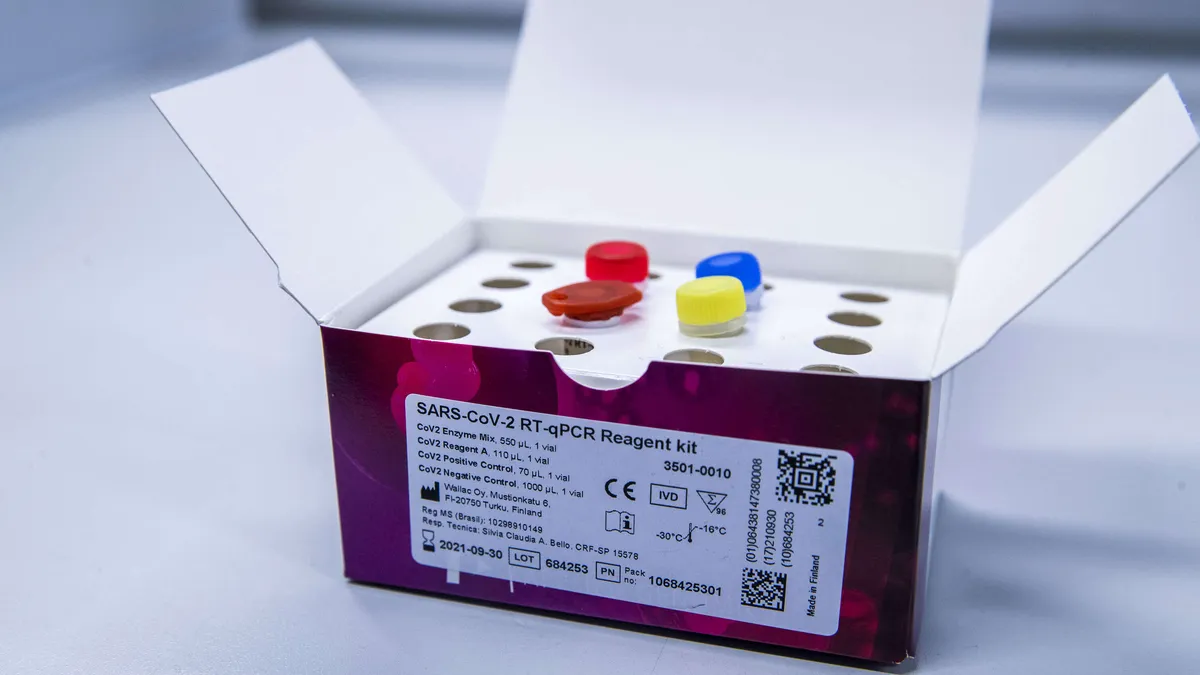 Wallac kehitti koronavirustartunnan  tunnistavan PCR-testin Turussa. Kun rokotukset etenevät, vasta-ainetesti saattaa nousta Wallacille PRC-testiä tärkeämmäksi  covid-tuotteeksi.