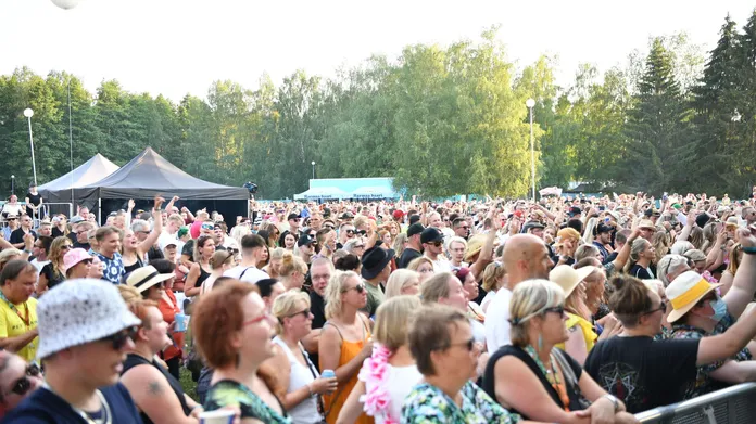 Euroopassa koronapasseja otetaan nyt käyttöön, Suomessa jahkailu turhauttaa  yrityksiä: ”Koko ajan loukkaamme perustuslain mukaista elinkeinovapautta” |  Talouselämä