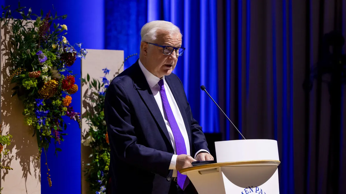 Korkopäätös lähestyy – Olli Rehn kertoo kaksi vaihtoehtoa