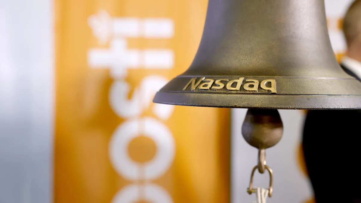 Postin osake +8 % – ”Osinkohaukat” kimpussa?