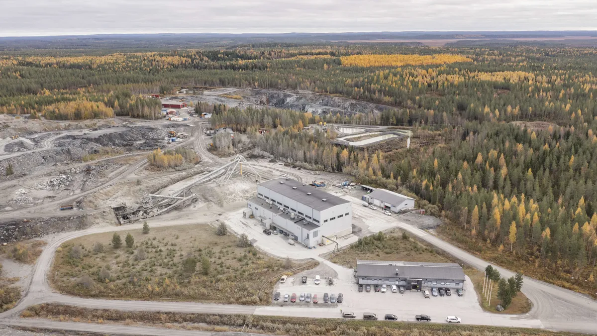 Kyösti Kakkonen tankkasi Endominesia