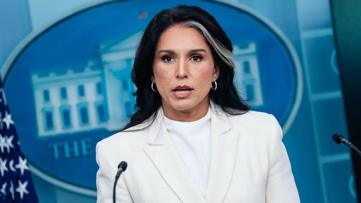 Trumpin tiedustelujohtaja Tulsi Gabbard eroaa