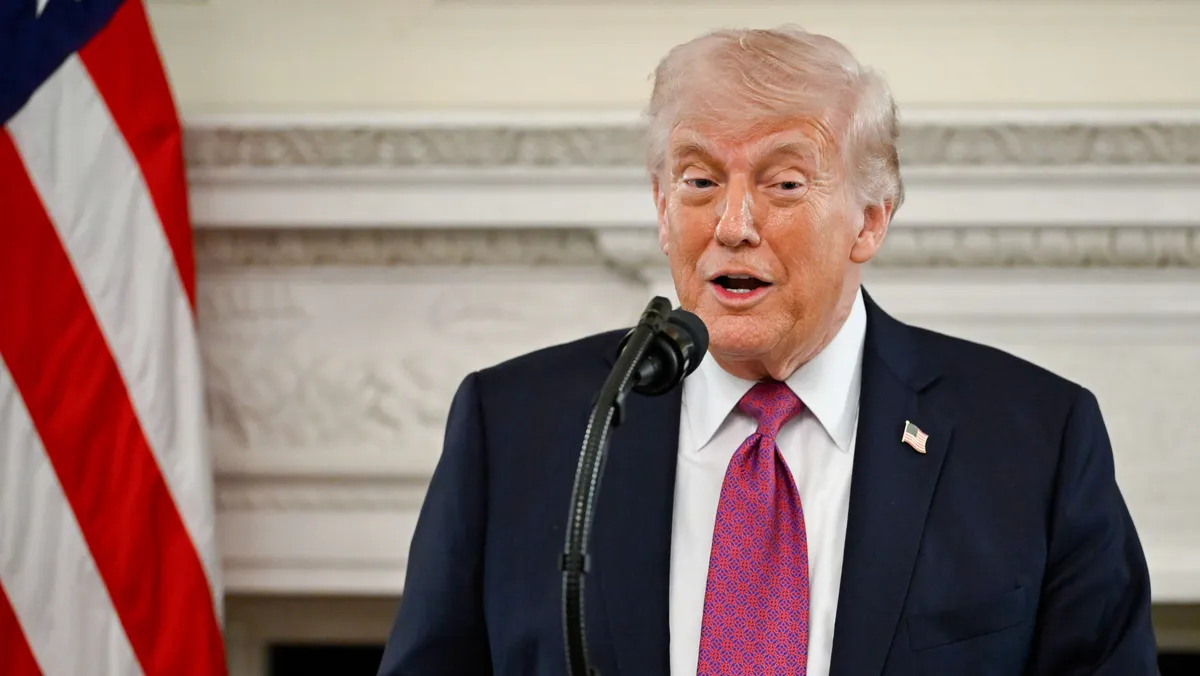 ”Joku teki valtavia voittoja” – Trump-epäilykset kasaantuvat, BBC listaa viisi arveluttavaa tapausta