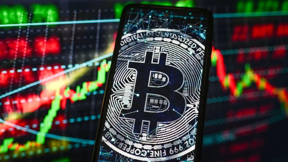 Bitcoin valahti alle tärkeän rajan – Miljardipako käynnissä